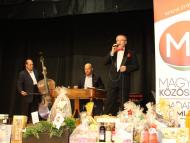 Az MKP szenci járási bálja Félben