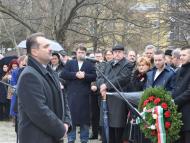 Emlékezés a pozsonyi Petőfi-szobornál