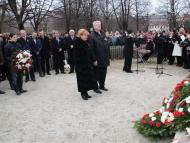Emlékezés a pozsonyi Petőfi-szobornál
