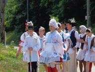 Népviseleti találkozót rendeztek Bényben