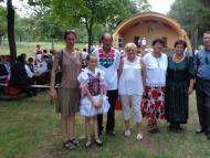 Népviseleti találkozót rendeztek Bényben