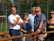 Jobb egyszer látni, mint százszor hallani