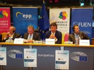 Nem vagyunk egyedül  - Összeurópai aláírásgyűjtés indul a kisebbségi jogok bővítésére