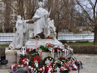 Március 15-én, a pozsonyi Petőfi-szobornál