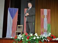 Emlékezés Csatán a világháborúk áldozataira