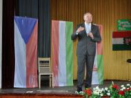 Emlékezés Csatán a világháborúk áldozataira