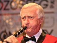 Ünnepi évértékelő Diószegen, fellépett a Benkó Dixieland Band
