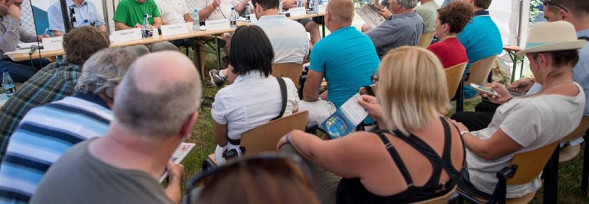 A Kárpát-medencei magyar gazdaságpolitika aktuális kihívásairól Tusványoson