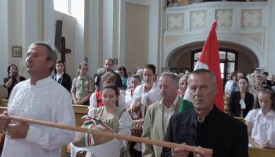 Államalapító királyunkra, Szent Istvánra emlékeztek Köbölkúton